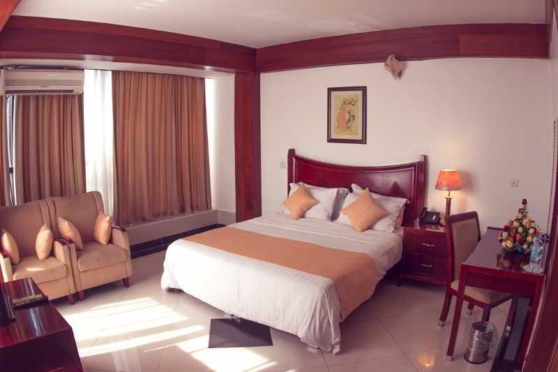 Peacock Hotel Dar es Salaam Exterior photo