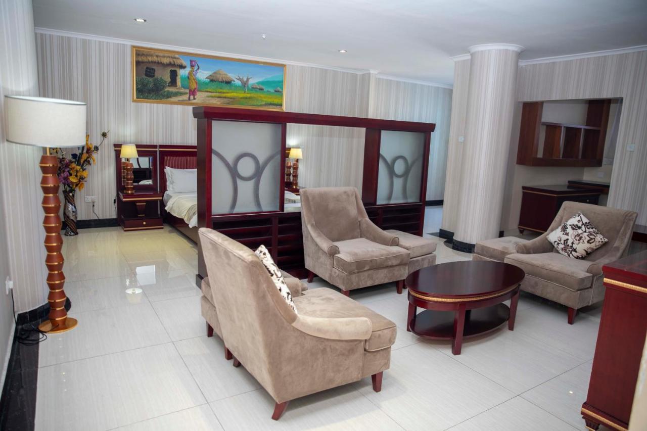 Peacock Hotel Dar es Salaam Exterior photo
