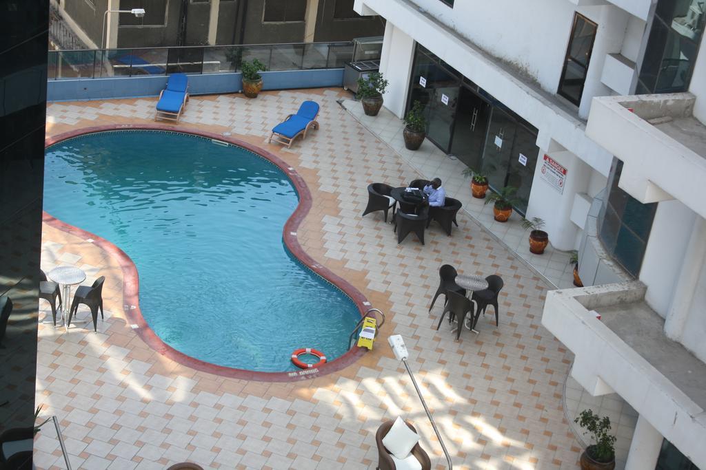 Peacock Hotel Dar es Salaam Exterior photo