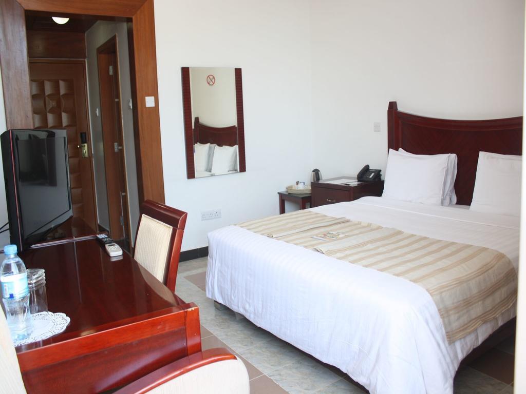 Peacock Hotel Dar es Salaam Room photo
