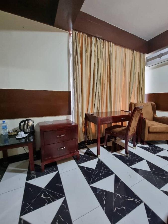 Peacock Hotel Dar es Salaam Exterior photo