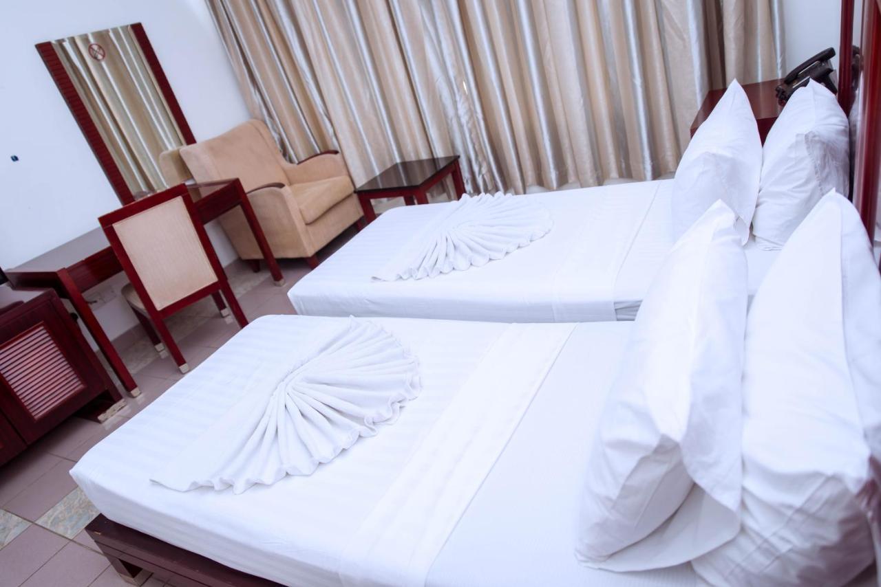 Peacock Hotel Dar es Salaam Exterior photo